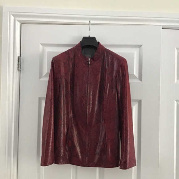 Dark red/black faux leather animal print jacket size S - Picture 5 of 5